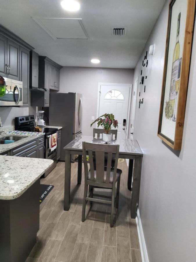 Beautiful Apartment Close To Everything Tampa Kültér fotó